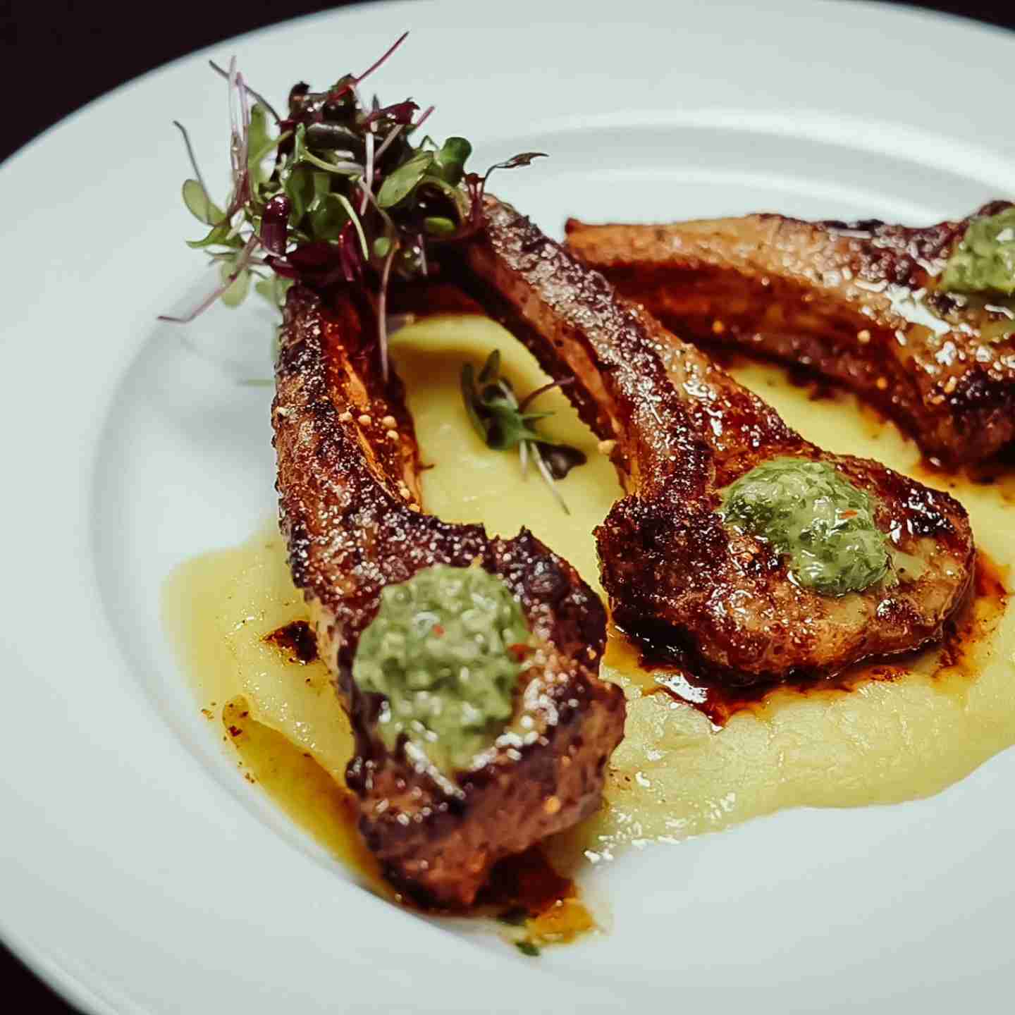 34 Chophouse & Doc’s Lounge