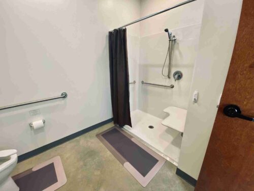 Whitesboro RV Resort Showers and clean facilities