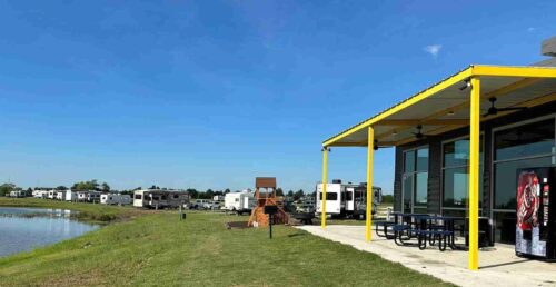 RV park with playground in North Texas near Texoma